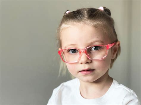 Should Kids Wear Safety Glasses? – Optical Factor