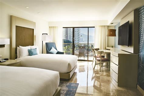 10 Reasons to Stay at the Marriott Puerto Vallarta, Mexico | Hotel Review