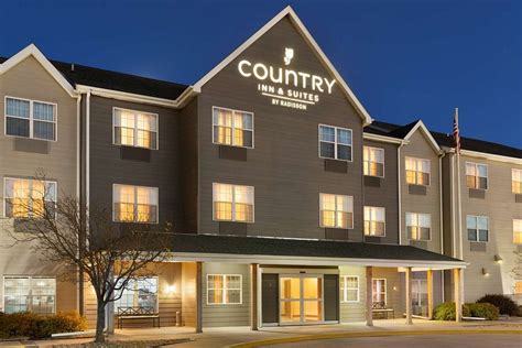 COUNTRY INN & SUITES BY RADISSON, KEARNEY, NE $65 ($̶1̶0̶4̶) - Updated ...