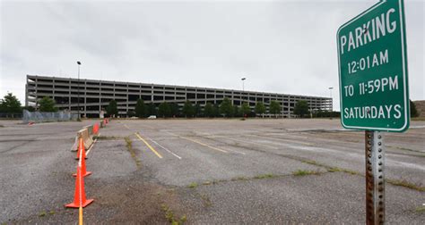 Mall of America buys parking lot next door – Finance & Commerce