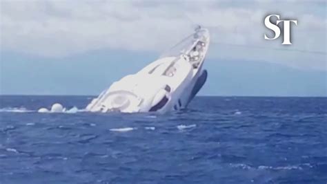 [WATCH] Moment 40m super yacht sinks off the Italian coast - YouTube