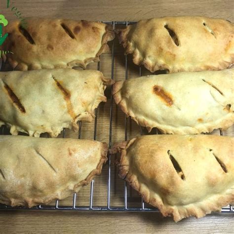 Vegan Pasties | Pasties recipes, Vegan pasty recipe, Recipes