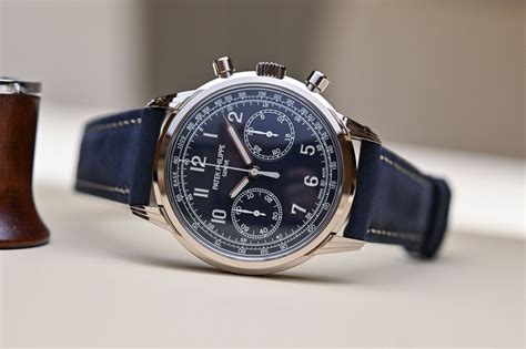 Review - Patek Philippe Chronograph 5172G (History, Live Pics, Specs ...