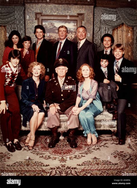 SOAP cast of US TV series with Katherine Helmond and Billy Crystal ...