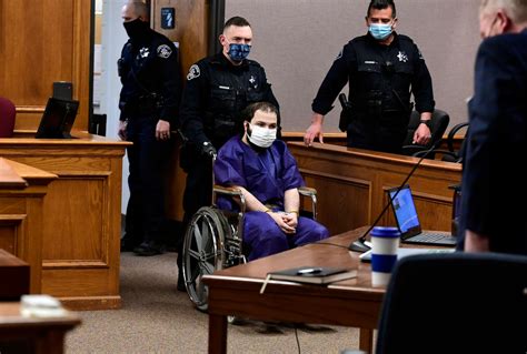 Boulder shooting suspect makes 1st court appearance as community grieves - ABC News