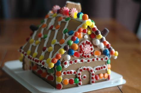 DIY Gingerbread House Recipe | The 30 Minute Dinner Party