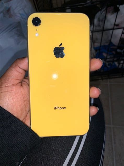 iPhone XR Yellow 64 GB Sprint in 2020 | Apple iphone accessories ...