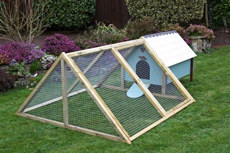 DIY Chicken Coops Plans That Are Easy To Build | Diy chicken coop plans ...