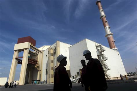 Iran earthquake near Bushehr nuclear power plant felt across Persian Gulf - CBS News