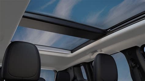 What Is a Panoramic Sunroof? - Kelley Blue Book