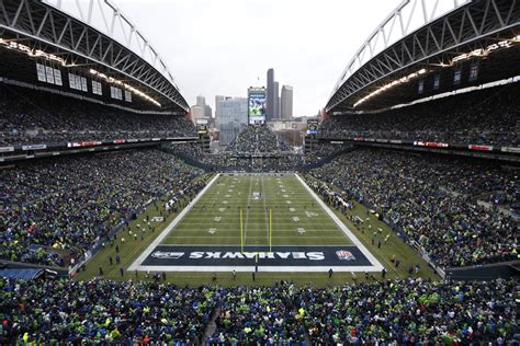 12 Things To Know About The Seahawks' 12th Man | HuffPost