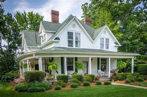 1914 Farmhouse In Morristown Tennessee — Captivating Houses | Farm ...