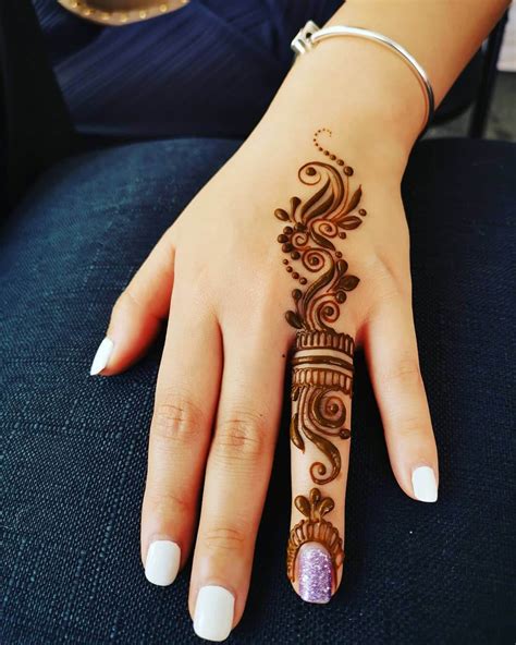 Easy Mehndi Designs For Girls Finger