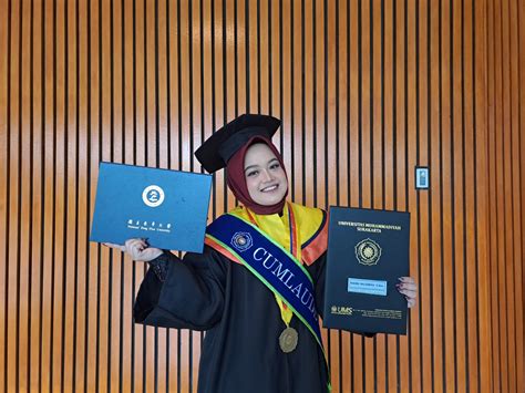 Insipiratif! Wisudawan Program Double Degree UMS Lulus Dapat 2 Gelar – Berita UMS