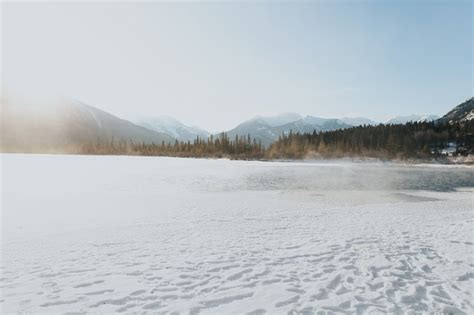 Vermilion Lakes Elopement in the winter in Banff National Park