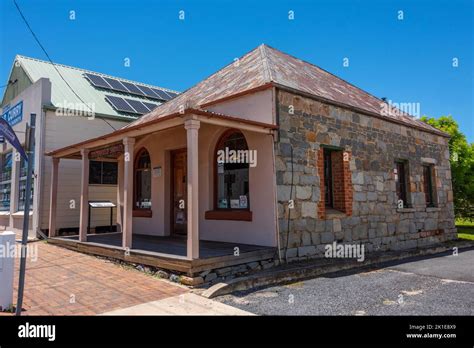 the tenterfield saddlery building the inspiration for the peter allen song " the tenterfield ...