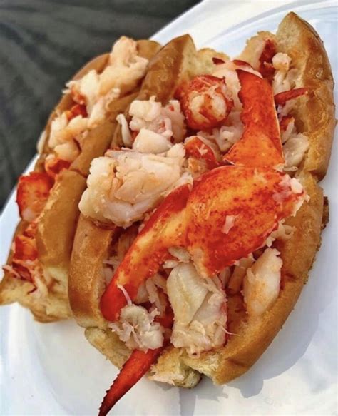 FOOD TRUCK FEATURE - Cousin's Maine Lobster - Bishop Estate Vineyard And Winery