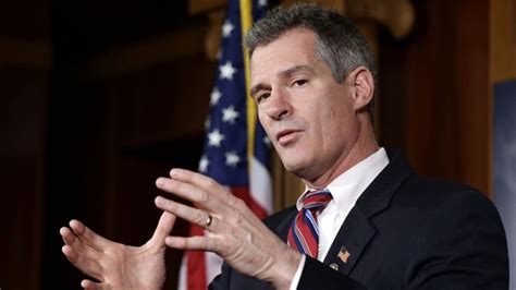 Former Senator Scott Brown travels to Iowa, mulls Presidential run ...