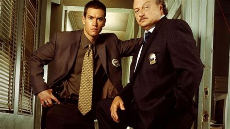 Amazon.com: NYPD Blue Season 11 : Mark Tinker, Michael M. Robin, Robert J. Doherty, Steven ...