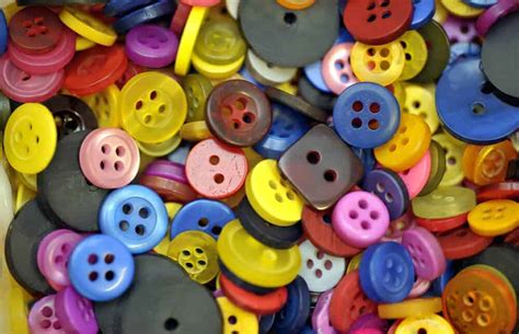 14 Different Types of Buttons (for Clothing and Accessories)