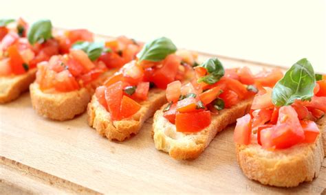 Bruschetta al Pomodoro (Tomato Bruschetta) - Passion and cooking