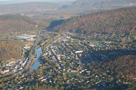 Bedford, PA : Aerial Photo of Bedford photo, picture, image (Pennsylvania) at city-data.com