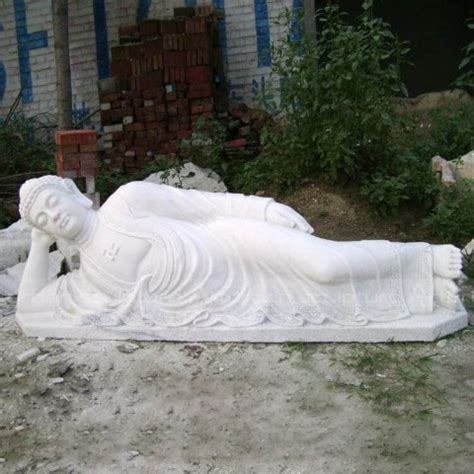 Statue of Sleeping Buddha