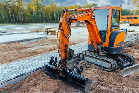 Small excavator - how to choose a good mini excavator?