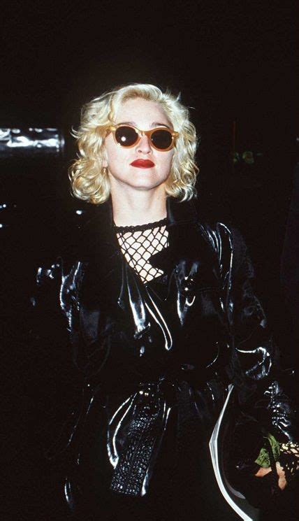 Celebrity look: 90s fashion icons | Celebrity look, Fashion, 90s fashion