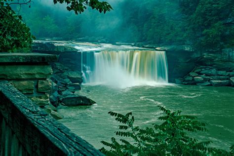 Cumberland Falls State Resort Park, a Kentucky State Park located near Corbin, London and Somerset