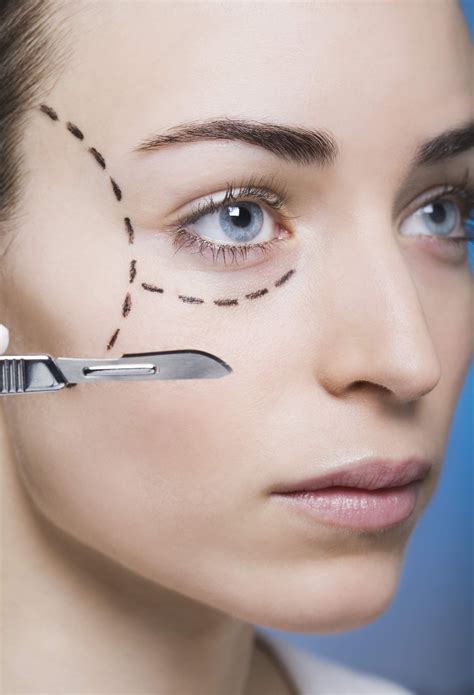 CONOCE CUALES SON LAS CIRUGIAS ESTETICAS MAS RIESGOSAS | Cirugia estetica, Cirujia plastica, Cirugia