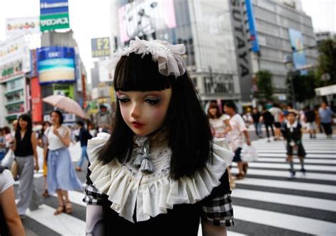 Meet Lulu Hashimoto, a living doll fashion model | Japan Trends