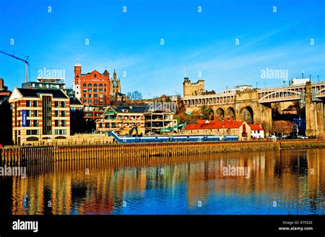 Travelodge and construction work on Quayside, Newcastle on Tyne ...