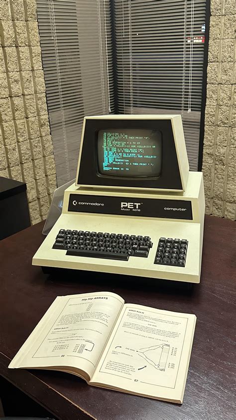 Tried programming on a commodore PET : r/vintagecomputing