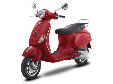 2024 Vespa VXL 125 Price, Specs, Top Speed & Mileage in India