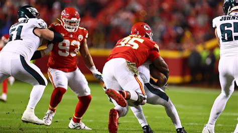 SACK: Kansas City Chiefs defensive tackle Chris Jones tracks down ...