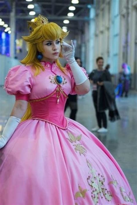 Princess Peach Male Cosplay