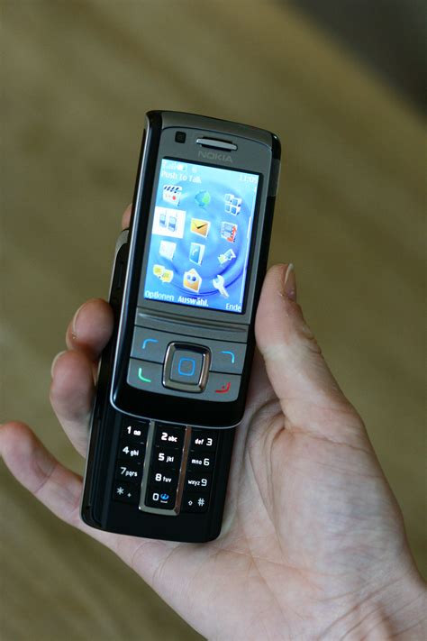 File:Nokia 6280 phone.jpg - Wikimedia Commons