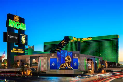 The Luxurious MGM Grand, Las Vegas - Dave's Travel Corner