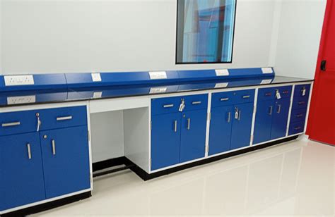 High-quality Modular Lab Furniture by LabGuard - leading lab furniture manufacturer in India