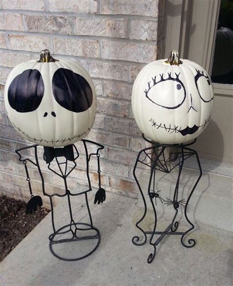 Jack Skellington and Sally pumpkin stands! This is a great idea ...