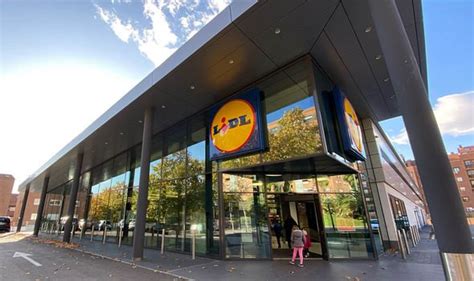 Lidl Christmas opening times: When will Lidl be open over Christmas ...