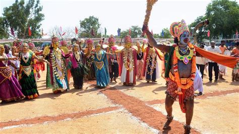 Folk Dance of Telangana, Traditional Dance of Telangana - Lifestyle Fun