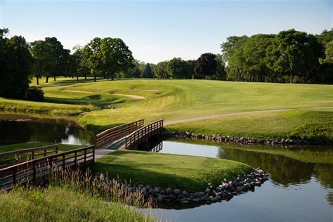 Blue Mound Golf & Country Club - Wauwatosa, WI – Home