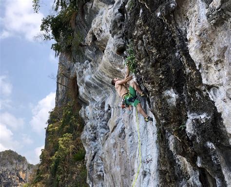 Good Medicine 7a+ - Tonsai Beach, Thailand : r/climbing