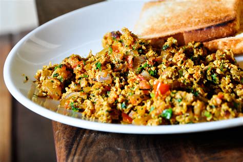 Spicy Anda Bhurji - Indian scrambled eggs - Swati's Kitchen