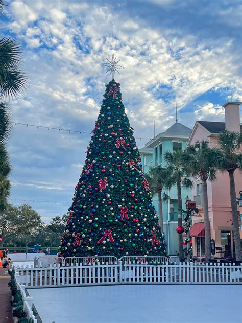 Celebration at Christmas Activities - Where It Snows In Orlando, FL ...