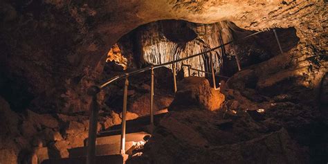 Cave Tours – Cave of the Winds Mountain Park