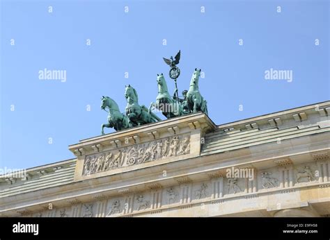 berlin brandenburg gate quadriga Stock Photo - Alamy