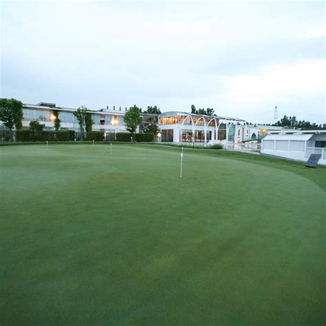 Riviera Golf Resort - 8 tips from 297 visitors